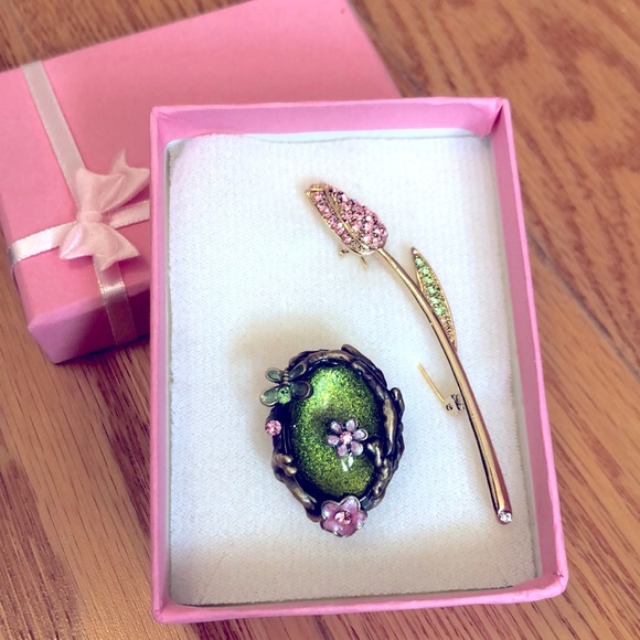 Brooch & Ring Set - Picture 1 of 4
